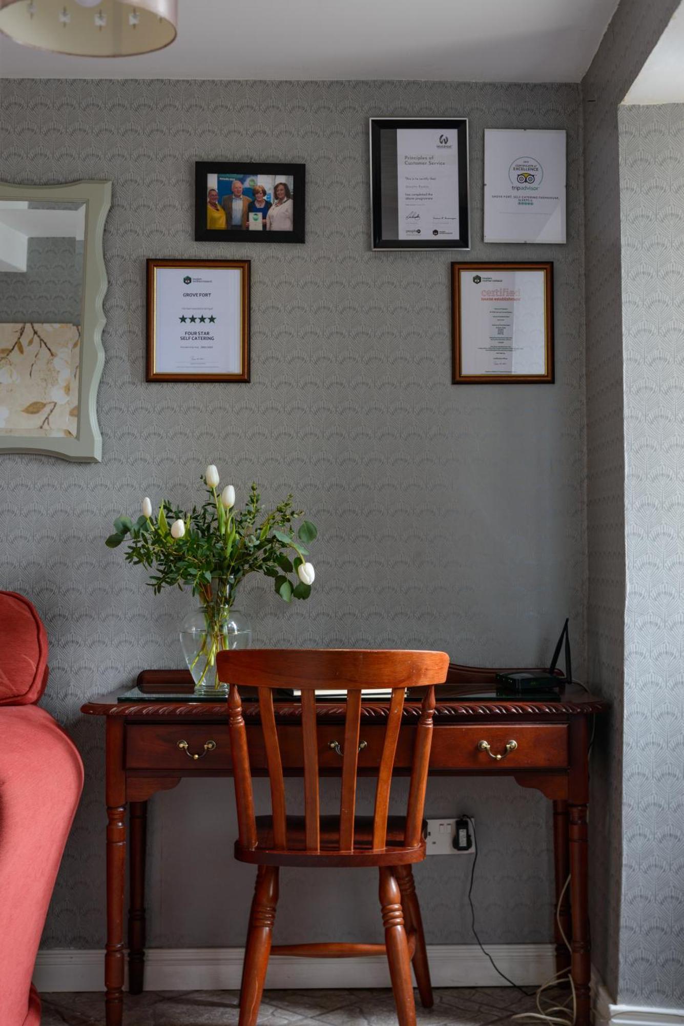 Grove Fort Self Catering Farmhouse Finnis Exteriér fotografie